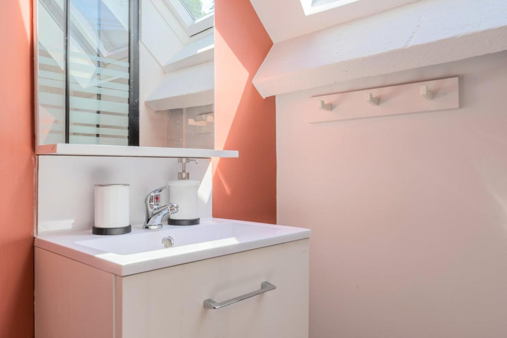 Little Duplex In Republique Beaux Arts Apartment Lille Luaran gambar